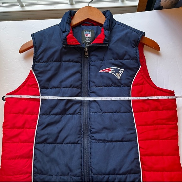 NFL New England Patriots Blue and Red Quilted Vest Size Medium - Picture 4 of 6